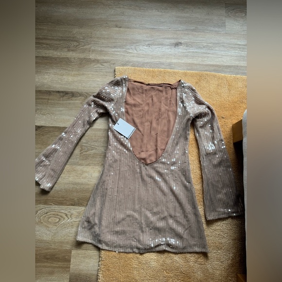 🦃NWT Reformation Sereia Sequin Long Sleeve Champagne Sequin Minidress - Picture 10 of 12